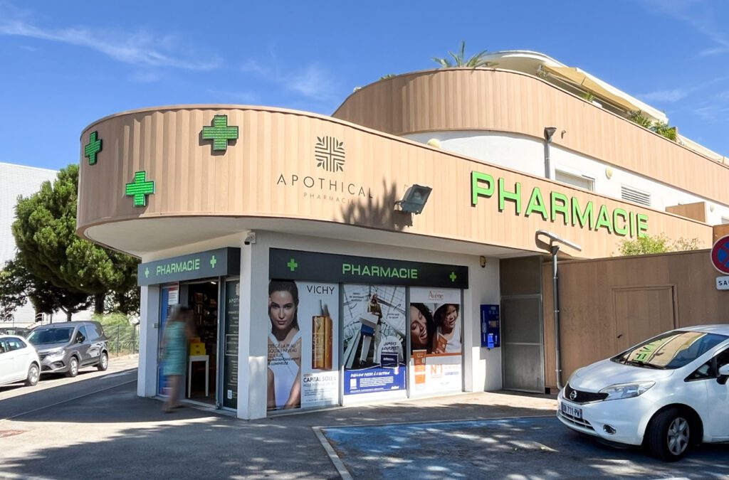 Entrée pharmacie des Salicornes - Agencement Proexpace