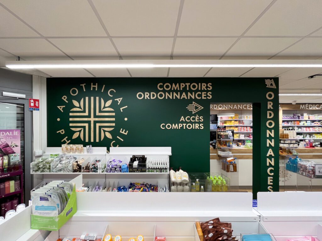 Signalétique comptoirs ordonnances pharmacie Apothical