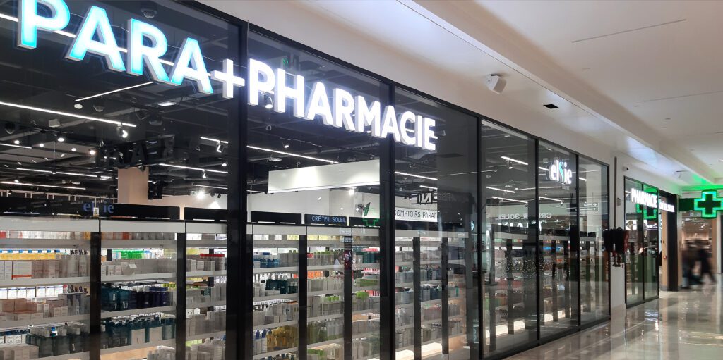 Vitrine pharmacie Elsie - Creteil Soleil