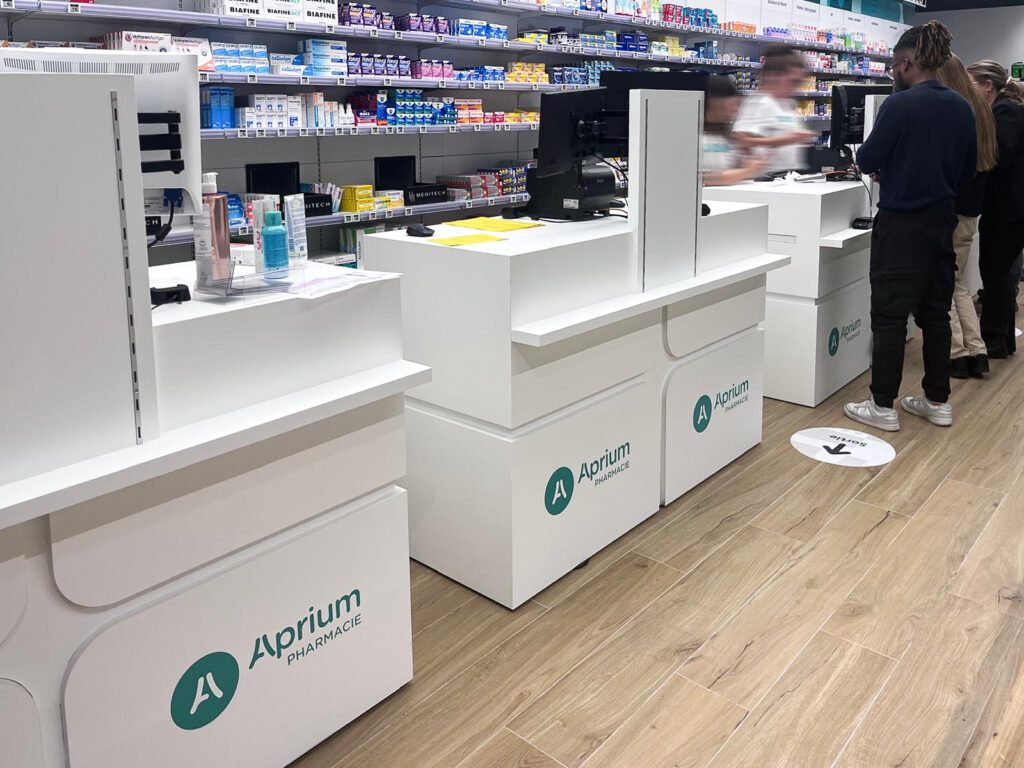 Comptoirs bois pharmacie - Agencement Proexpace