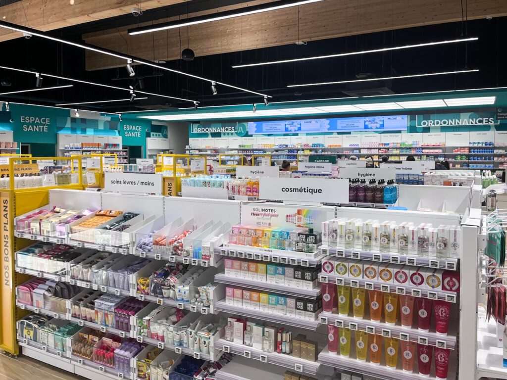 Mobilier & agencement pharmacie - Gondoles basses avec signalétique