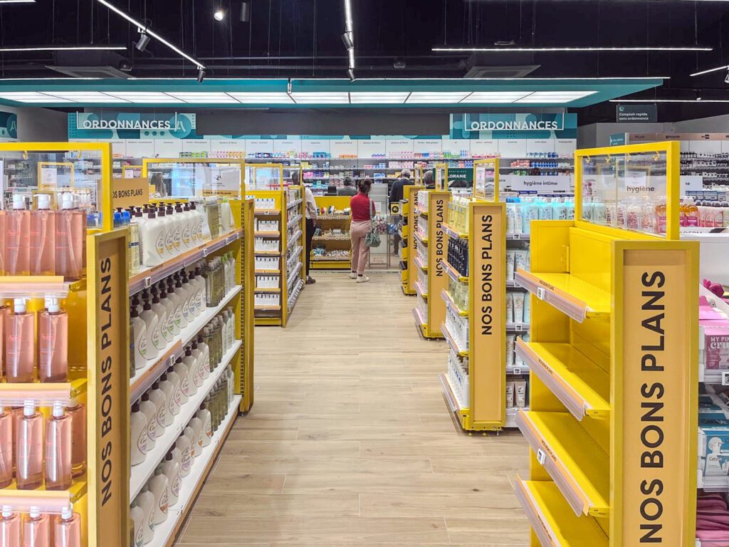 Rayons agencement mobilier pharmacie