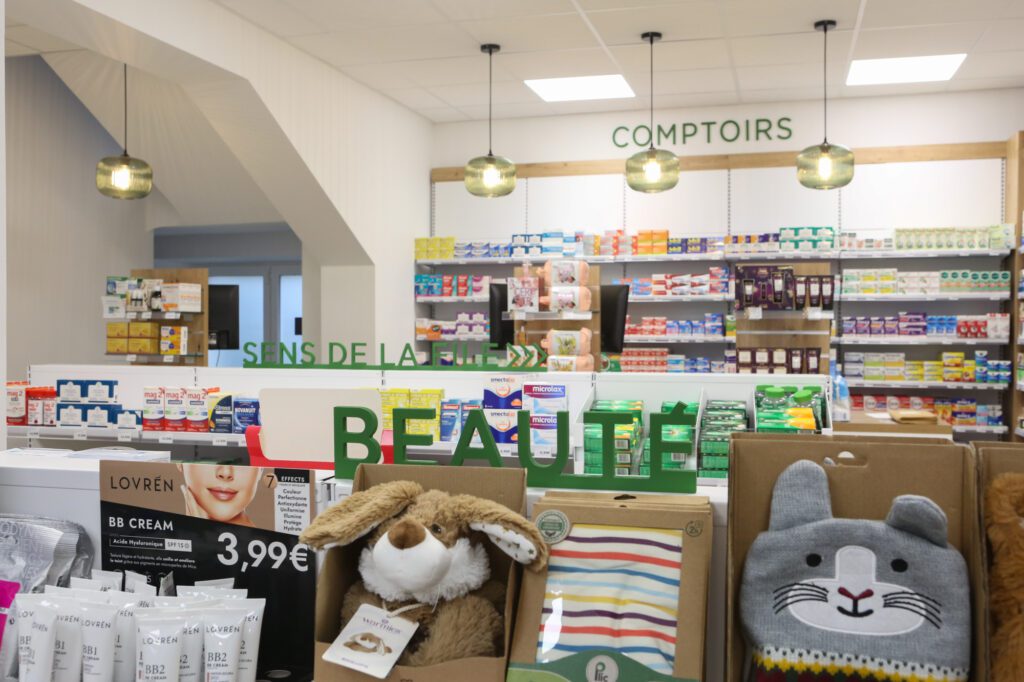 Signalétique guide file pharmacie - Remodeling pharmacie